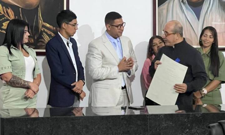 Honran legado espiritual, científico y humano del Médico de los Pobres