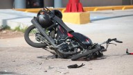 Joven motociclista pierde la vida al estrellarse contra un auto en avenida Vía Láctea; no ha sido identificado