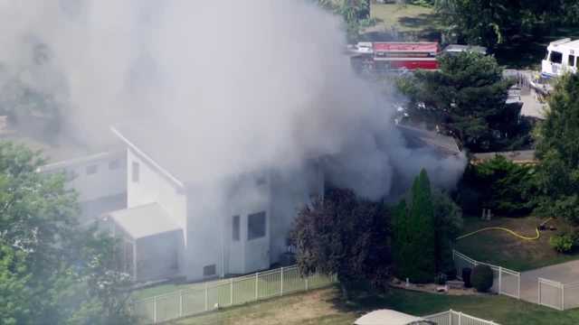 Fire breaks out at home in Jefferson Hills, Pennsylvania