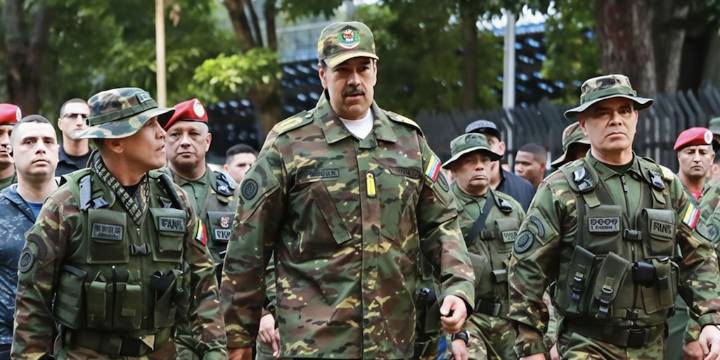 Maduro amenazó con una “lucha armada” si Estados Unidos ataca a Venezuela