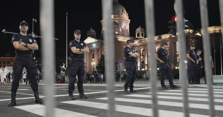 Tens of thousands stage anti-government protests in Serbia