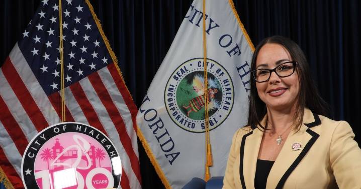Un doble orgullo: ser mujer y liderar a Hialeah en el centenario