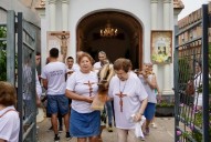 El Cristo del Calvario recorre las calles de Santomera en el inicio de sus fiestas