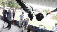 Emotivo homenaje a Luis Torres, histórico de la Cocina Económica de Gijón, en la residencia La Golondrina: "Nos enseñó que la dignidad no se negocia"