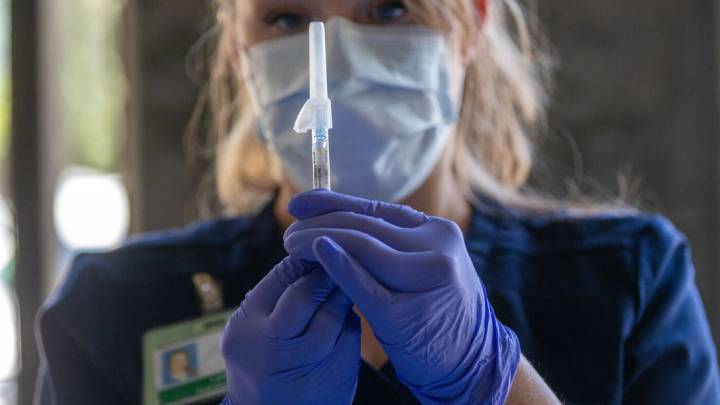 How to get a COVID shot with the new FDA guidelines : NPR
