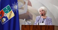 Universidad de Chile otorgó Medalla Rectoral a la escritora Isabel Allende
