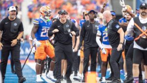 With a scheme that’s no secret, Boise State offense looks to find its way