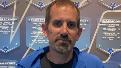 Football coach Paul Muklewicz thanks CVCA for support in cancer fight