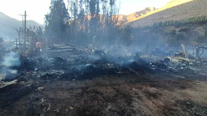 Incendio en Paihuano dejó un total de 60 damnificados