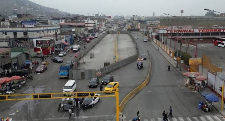 ATU reabrirá tres carriles en la av. Nicolás Ayllón tras avances en obras de la Línea 2