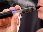 Nueva York anuncia una "gran acción penal" contra venta ilegal de cigarrillos electrónicos