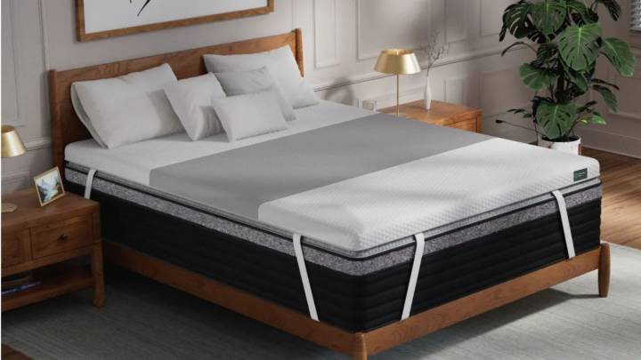 Helix ErgoAlign Mattress Topper review: Cooling support for back pain and sagging, thin beds