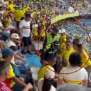 VIDEO: Mujer encuentra a su esposo con su amante en partido del Mundial de Futbol