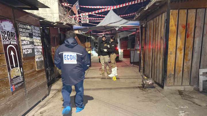 Balacera deja un fallecido y un lesionado en La Pintana: Víctimas se encontraban al interior de domicilio
