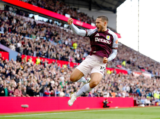 Aston Villa consigue su primer triunfo en la Liga Premier al superar 3