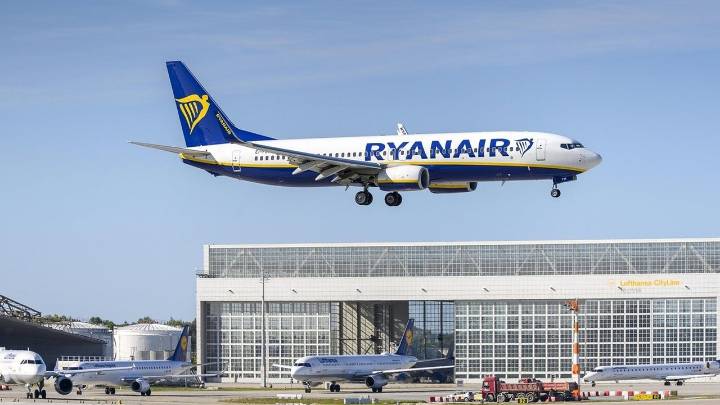 Ryanair amenaza con recortar otro millón de plazas el próximo verano si Aena no baja las tasas