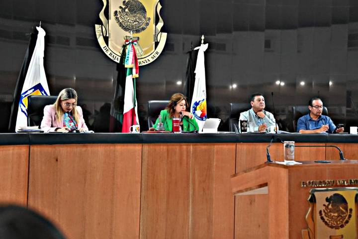 Instalan Comité Ciudadano que vigilará el uso de cámaras en el sistema anticorrupción de BCS