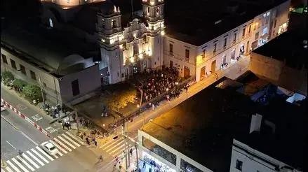 Cercado de Lima: vecinos de la avenida Tacna reportan constante corte de luz desde el año pasado [VIDEO]