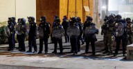Trump también despliega soldados en Portland porque dice estar "devastada por la guerra"