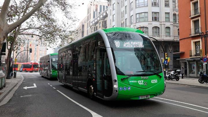 Avanza y comité del bus logran un acercamiento en el último momento y suspenden la huelga