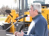 Provincia acompaña con inversión en caminos rurales y asistencia a productores