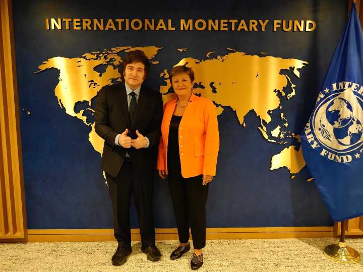 Presupuesto: Milei se comprometió con el FMI a más ajuste en 2026