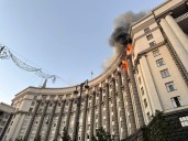Rusia escaló sus ataques contra Ucrania con un récord de drones: por primera vez alcanzó la sede del Gobierno en Kiev