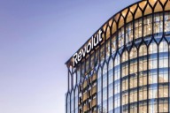 Reeves says UK ‘open for business’ as Revolut pledges £3bn new investment