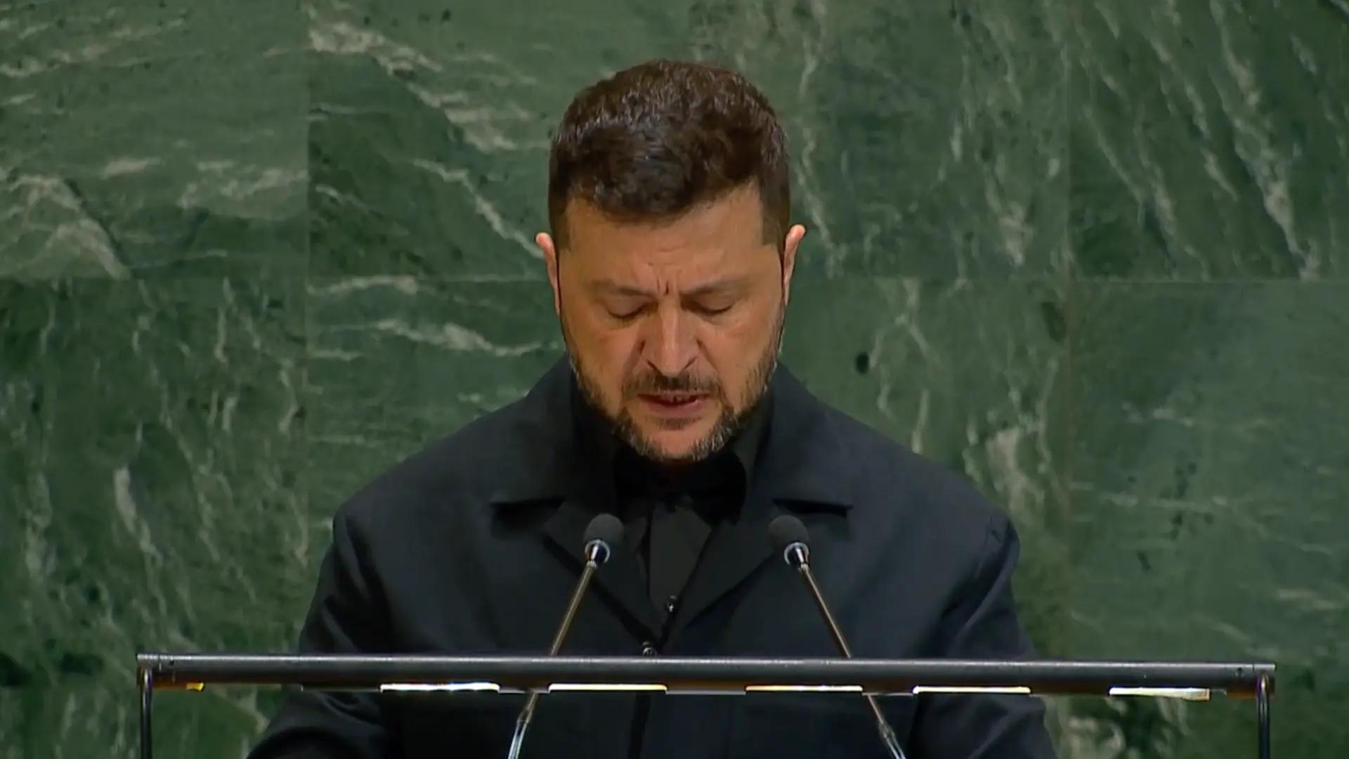 Zelenski dice que el mundo está en "la carrera armamentística más destructiva" y avisa: "Si no la paramos no quedará sitio seguro"