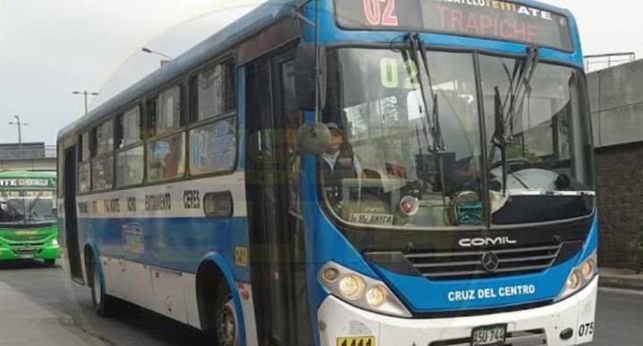 Comas: Chofer y su menor hija resultan heridos tras ataque a balazos contra bus