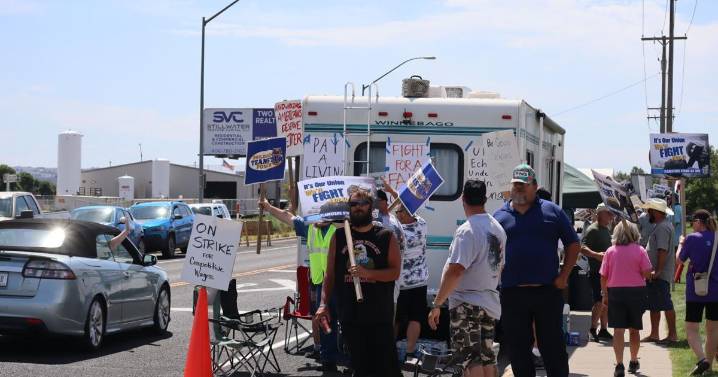 Boise Cascade workers reach deal with company after 38