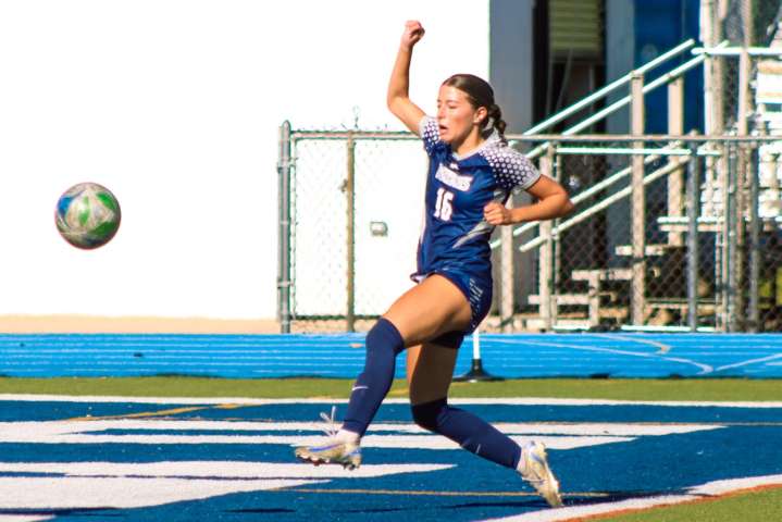 Staten Island HS girls’ soccer: Sea, Moore ring up CHSAA victories in impressive fashion