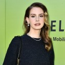Lana Del Rey Denies Nose Job, Plastic Surgery