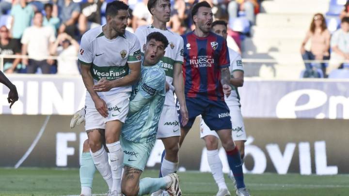 Riazor recibirá al Huesca el viernes 19 a las 20.30