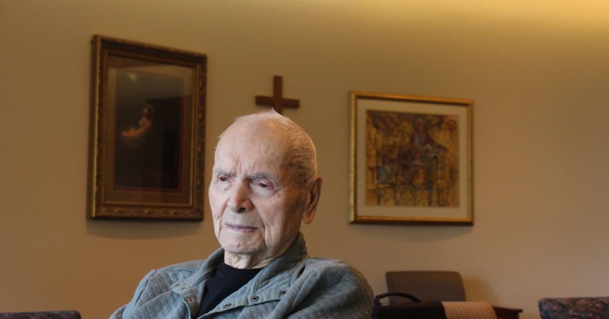 Francis Dalton, 'oldest miner in America,' turns 104 this weekend