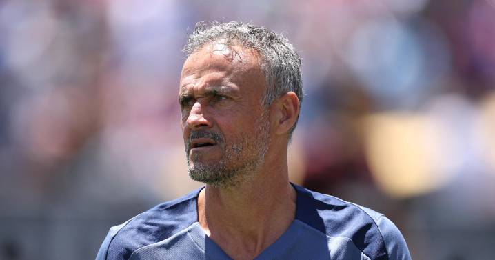 Luis Enrique, ingresado de urgencia tras sufrir una caída con la bicicleta