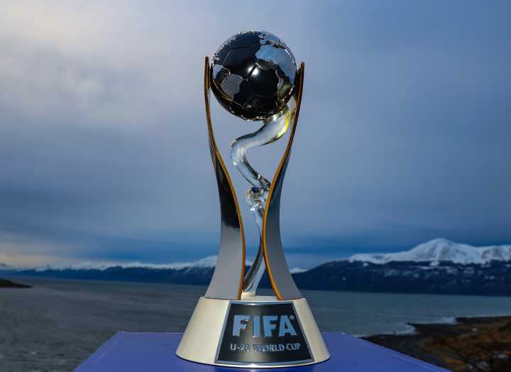 La Copa del Mundial Sub 20 Chile 2025 llega a Talca: Puedes sacarte fotos gratis con el trofeo