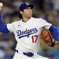 Dodgers ponder using Ohtani as relief pitcher