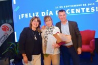 Homenaje a docentes jubilados: "Ser maestro es un acto de compromiso y esperanza"