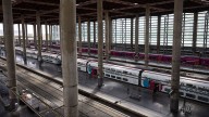 Paradas y retrasos en los trenes de alta velocidad tras una caída de los servidores informáticos de Adif