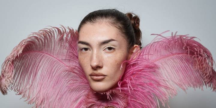 CONNER IVES - Backstage
