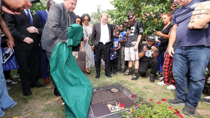Brockton honors Al Davis ahead of Raiders-Patriots matchup – NBC Boston