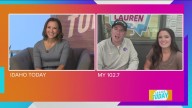 Joey & Lauren: Should you talk on the phone while showering?