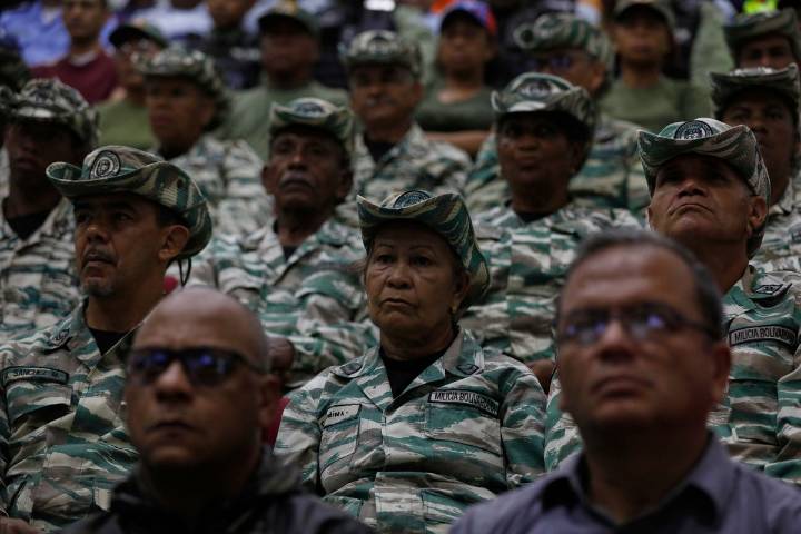 Venezuela refuerza despliegue militar defensivo en sus costas