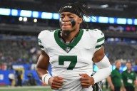Jets Coach Admits to Making Costly Mistakes That Made Justin Fields Struggle Against Steelers Justin Fields delivered one of his best NFL outings in Week 1, but discipline issues and key mistakes left