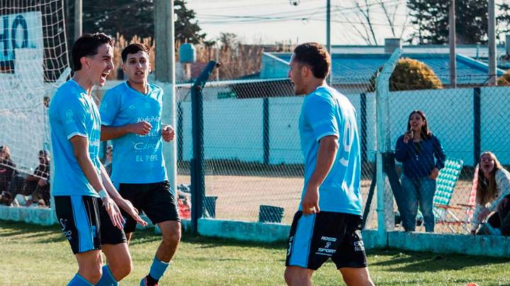 Toro expone la punta de la Zona Sur ante Atlético Adelia María