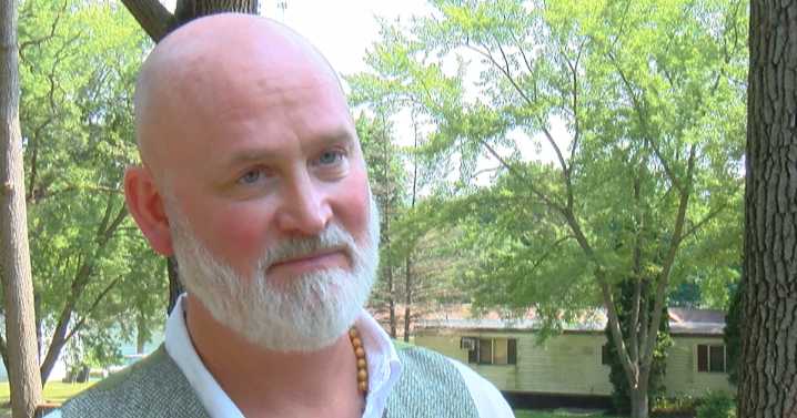 Rep. Van Orden introduces bill that would bar federal funding from entities with employees who condone political violence