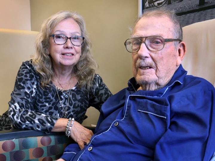 'Huge relief' — Harrow WW2 veteran returns home after anonymous donor funds flight from B.C.