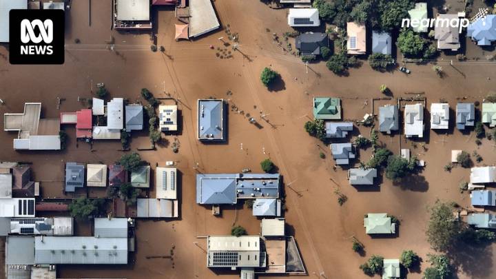 First climate risk assessment finds 1.5m Australians at risk from sea level rise by 2050