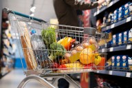 Ropa, electrodomésticos y alimentos: en qué productos la Argentina sigue siendo cara en dólares